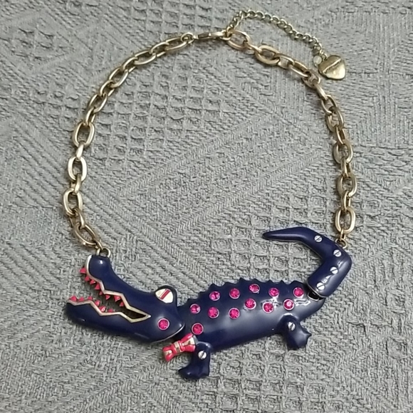 Betsey Johnson Jewelry - Betsey Johnson ALLIGATOR NECKLACE
